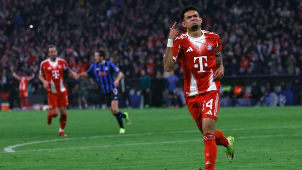 Luis Díaz, referente en el Bayern: ‘Es difícil marcarlo todo el partido’