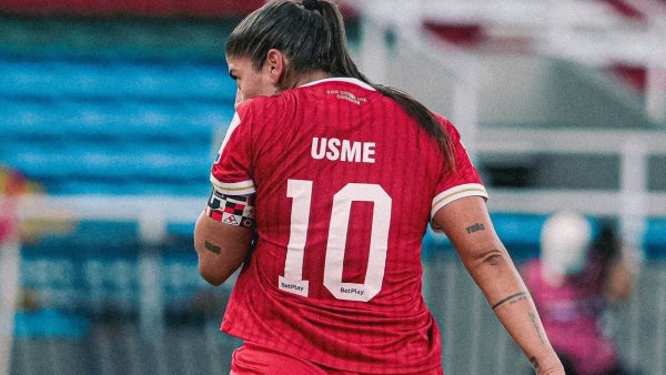 [VIDEO] Catalina Usme y su gol olímpico que desató la locura en el Pascual Guerrero