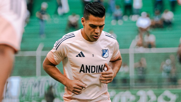 Bustos respondió a la pregunta obligada sobre la salud de Falcao