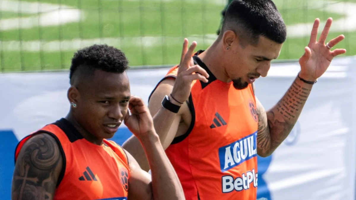 Daniel Muñoz con la Selección.