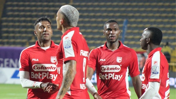 Defensa de Santa Fe está sancionado y NO jugará contra Peñarol