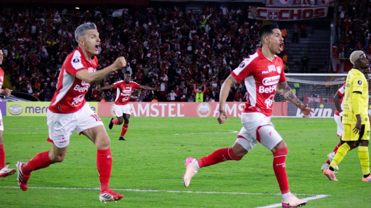 Santa Fe se pone arriba en el marcador contra Peñarol con gol del Turro