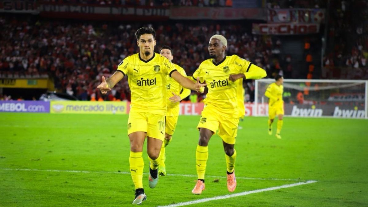 Peñarol marcó el empate vs Santa Fe