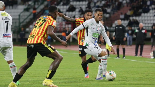 Pereira y Once Caldas se fueron en 'tablas' en un clásico pasado por desmanes