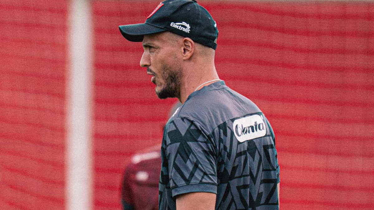 David González tomará difícil decisión con América para la Copa Sudamericana