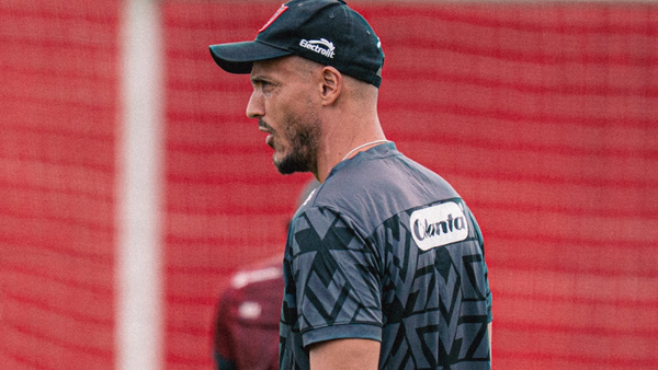 David González tomará la decisión final con dos refuerzos para la Copa Sudamericana