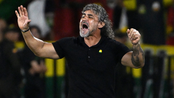 Horas cruciales para definir si Leonel Álvarez se queda o se va de Bucaramanga