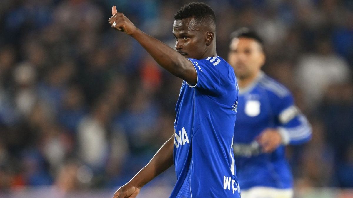 Carlos Darwin Quintero recibió elogios de Falcao tras el gol