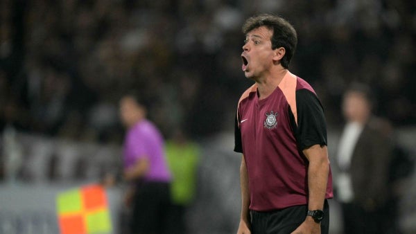 Fernando Diniz destacó la clave en la victoria de Corinthians vs Santa Fe: