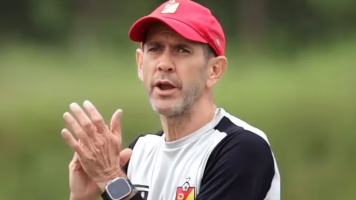 Arturo Reyes dejó contundente mensaje sobre su futuro en Pereira