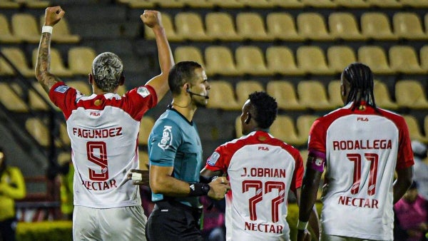 Santa Fe pagaría dineral por retener a una figura: el guiño que dio para su continuidad