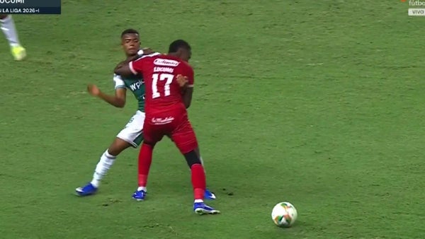 VIDEO - ¿Decisión correcta? Anulan gol a América Vs Cali por supuesta falta