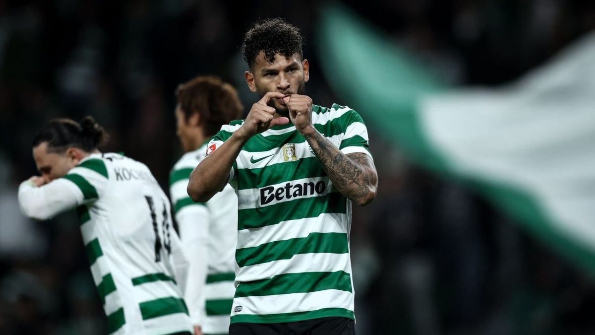 Luis Javier Suárez con el Sporting Lisboa