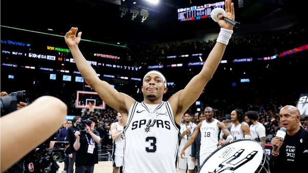 Spurs se convierte en el primer clasificado a la segunda ronda de los playoffs