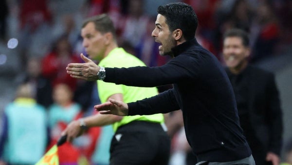 Arsenal explota en el momento más crítico: la furiosa protesta de Arteta por el arbitraje