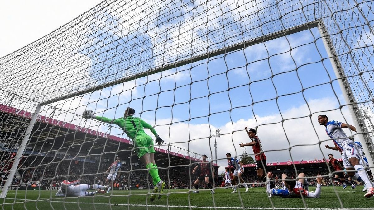 Autogol de Jefferson Lerma