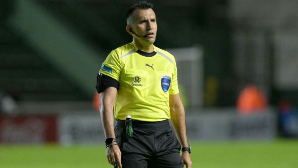 Medios argentinos remarcan asignación de árbitro colombiano a Boca en Libertadores