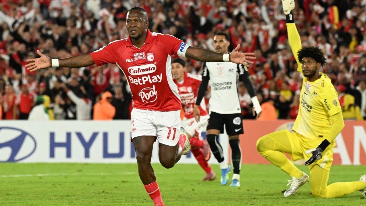 Hugo Rodallega marcó golazo vs Corinthians
