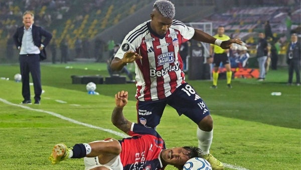 Junior quedó eliminado de la Copa Libertadores y será sancionado por Conmebol