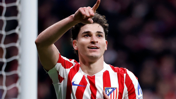 Ya no iría al Barcelona: este club quiere fichar a Julián Álvarez tras el Mundial 2026