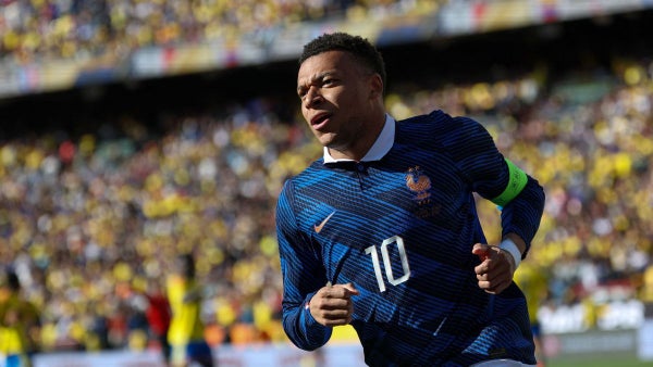 Kylian Mbappé y Ousmane Dembélé, al comando de la Selección Francia