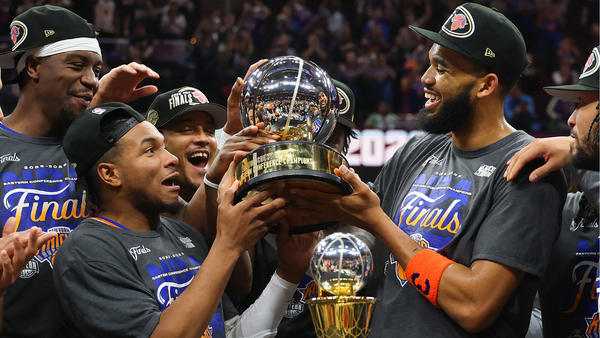 Knicks es finalista de la NBA al vencer a Cavaliers en el 4 juego