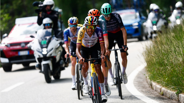 Giro de Italia 2026: Egan Bernal y colombianos en la clasificación general tras la etapa 16