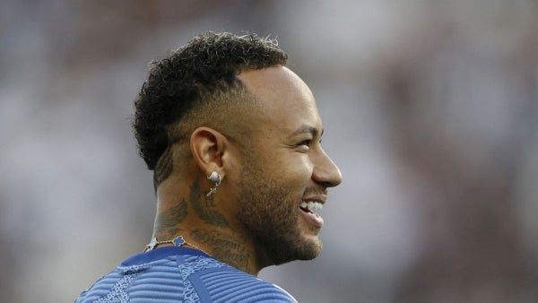 Neymar preocupa a Brasil: fue enviado a una clínica y no entrenó con la selección