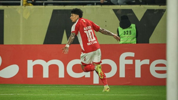 ¡Noche dramática de Libertadores! Santa Fe resistió en Montevideo y derrotó a Peñarol