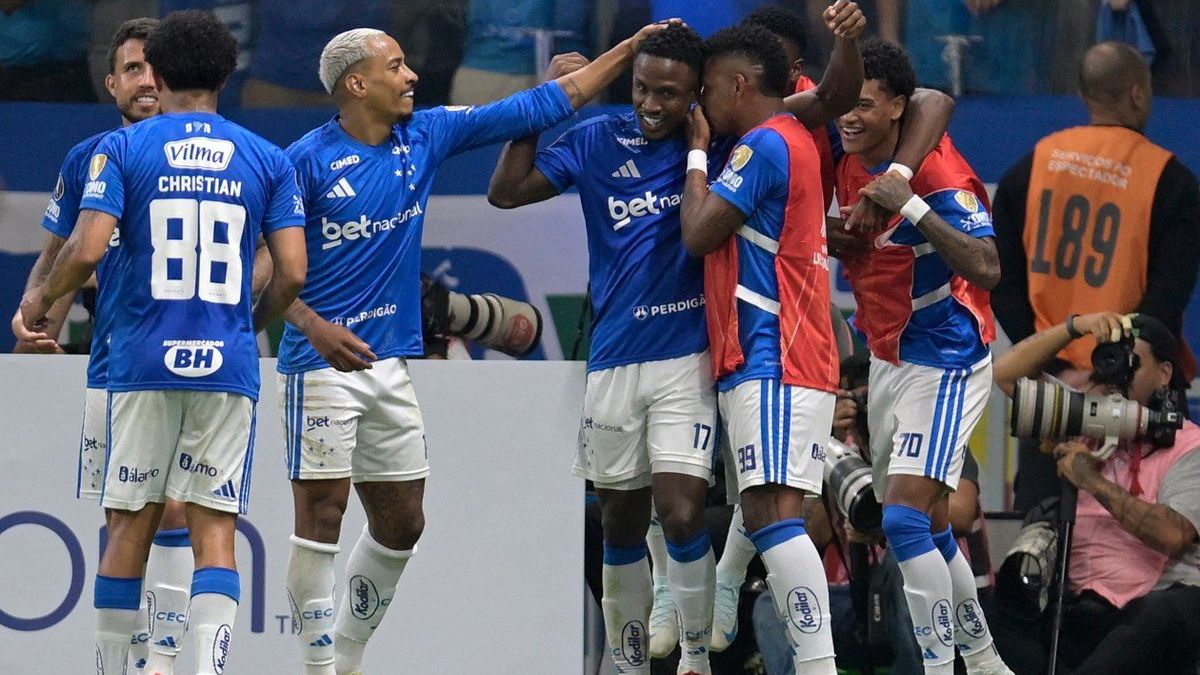 Luis Sinisterra se ganó los elogios tras ser titular en Cruzeiro por Copa Libertadores