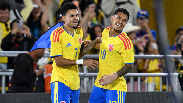 VIDEO - Cucho Hernández casi marca gol al estilo 