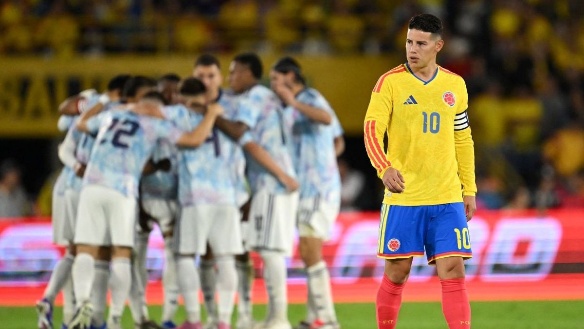 Lorenzo tomó decisión con James Rodríguez en el segundo tiempo