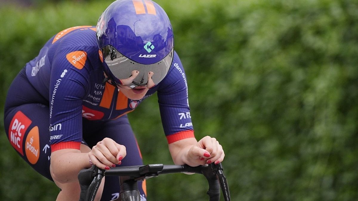 Giro de Italia Femenino. CRI.