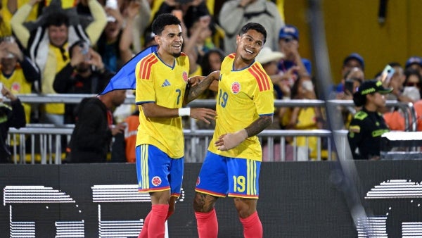 Juan Camilo 'cucho' Hernández es objetivo de histórico de la Premier League