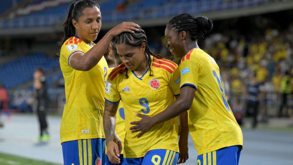 Gisela Robledo marcó golazo en Selección Colombia