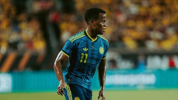 [VIDEO] La increíble salvada que le negó el gol a Jhon Arias contra Jordania
