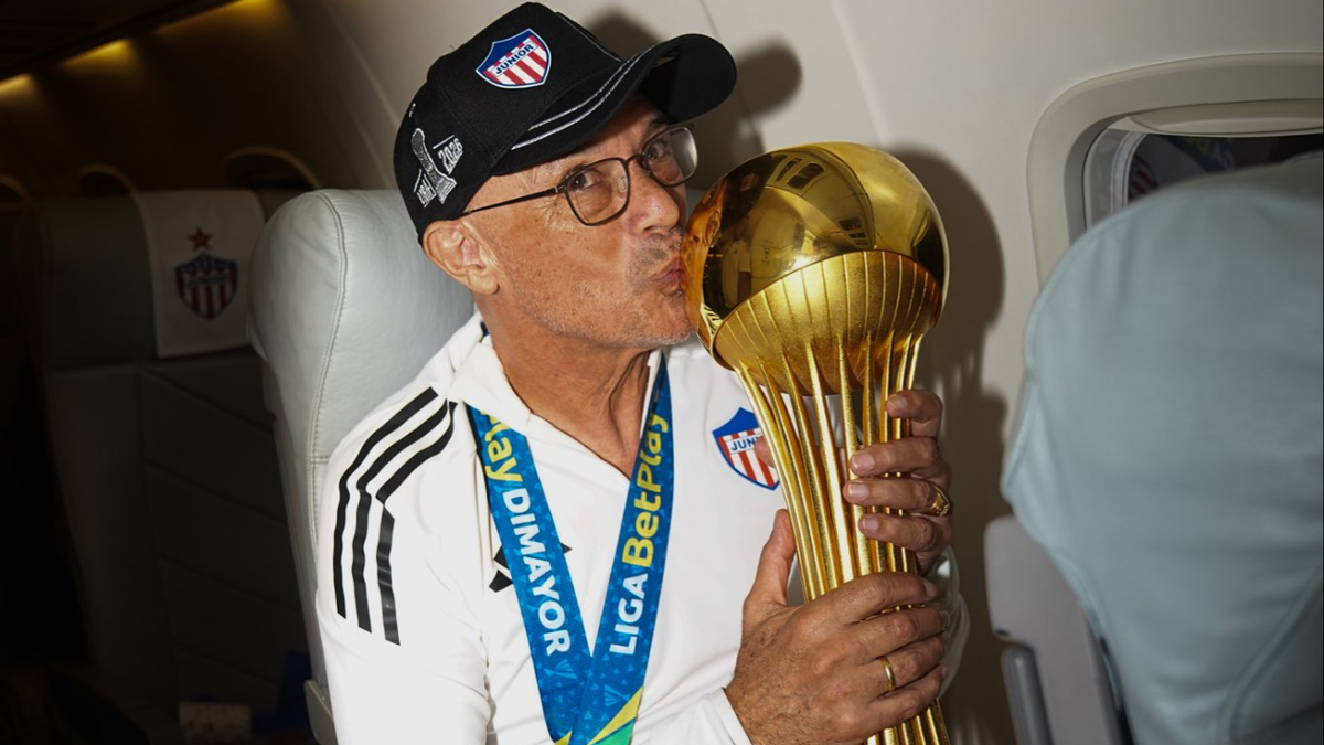 Alfredo Arias va a hablar con Char sobre su futuro en Junior