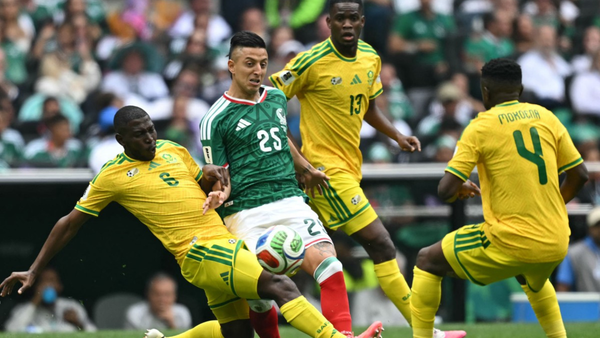 VIDEO: Tremendo remate de Raúl Jiménez y atajada soberbia en Sudáfrica