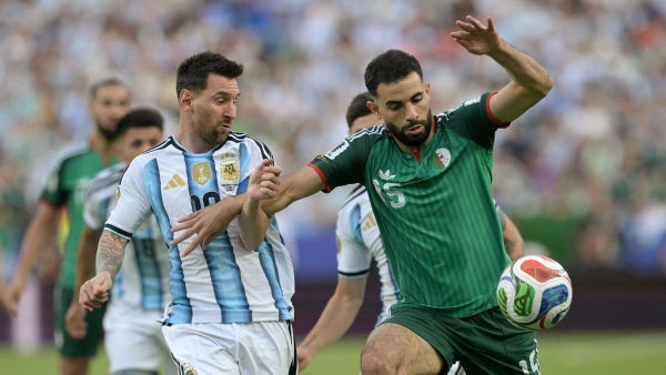 [Video] Golazo de Argelia a Argentina, pero terminó invalidado