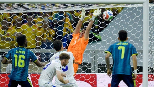 [Video] Primera tarjeta amarilla para la Selección Colombia en el Mundial