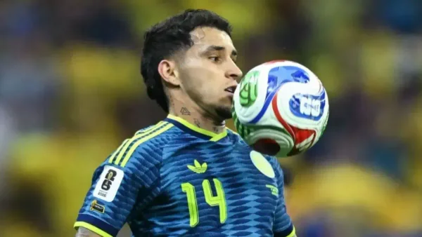Gustavo Puerta se gana los elogios de Richard Ríos tras su destacado debut mundialista