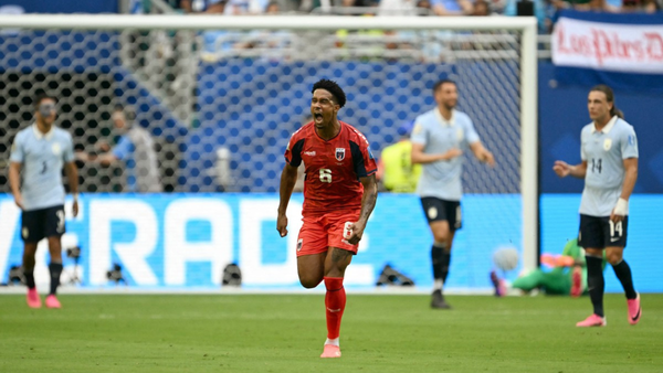 VIDEO: Cabo Verde le marca golazo de tiro libre a Uruguay en el Mundial