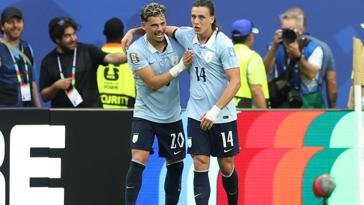 Gol de Uruguay.