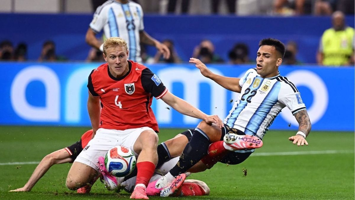 Polémico penal en favor de Argentina Vs Austria en el Mundial