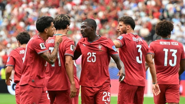 VIDEO - Golazo de Nuno Mendes y Portugal le gana 2-0 a Uzbekistán en la Copa del Mundo