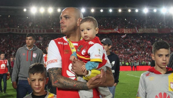 Hijo de Omar Pérez firmó con un gigante de América