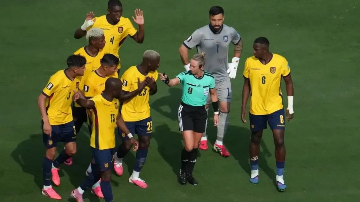 El VAR intervino y dejó sin penal a Alemania frente a Ecuador