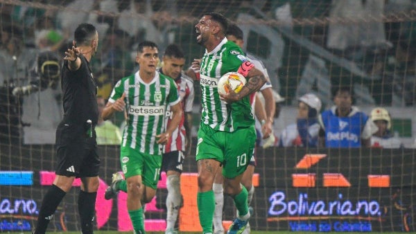 Edwin Cardona saldría de Nacional: revelan su nuevo equipo en el exterior