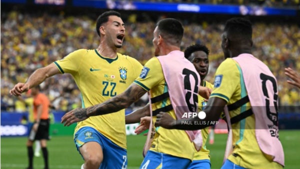 VIDEO - Golazo de Brasil en el último segundo del partido ante Japón