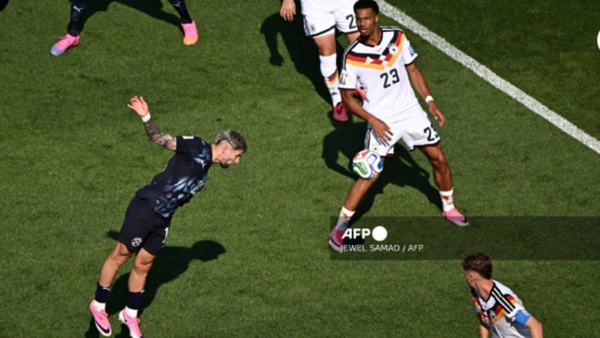 Paraguay da duro golpe a Alemania en el Mundial con golazo de Enciso